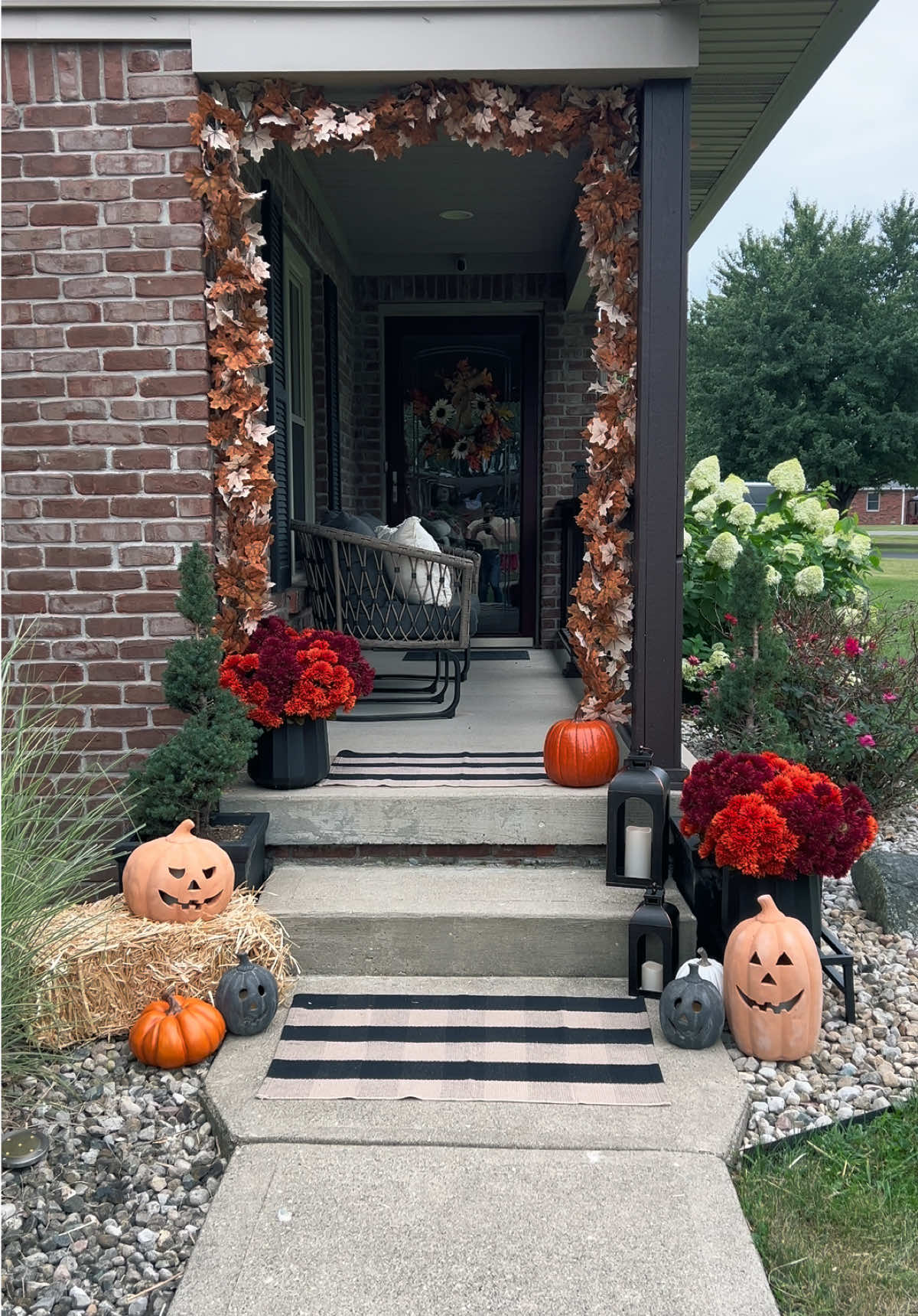 Fall Front Porch Set Up